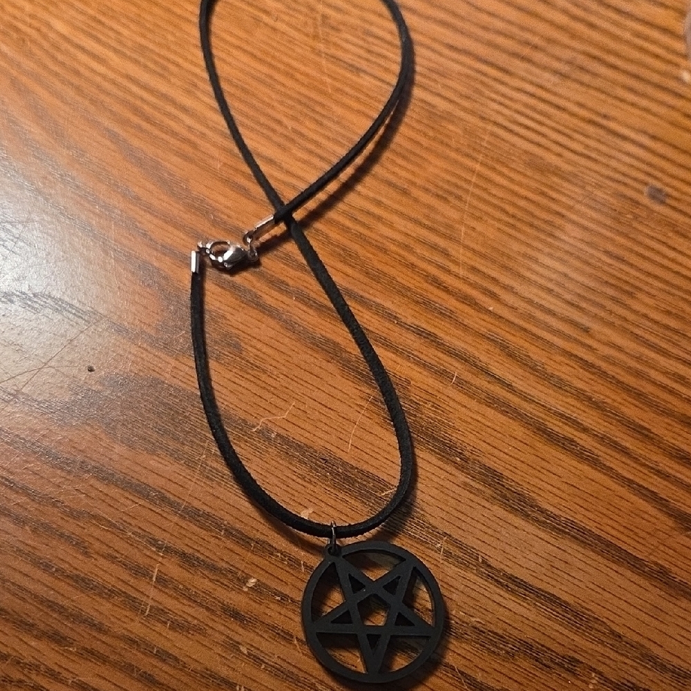 Wicca / Witchcraft Pentacle Choker From Witchcasket